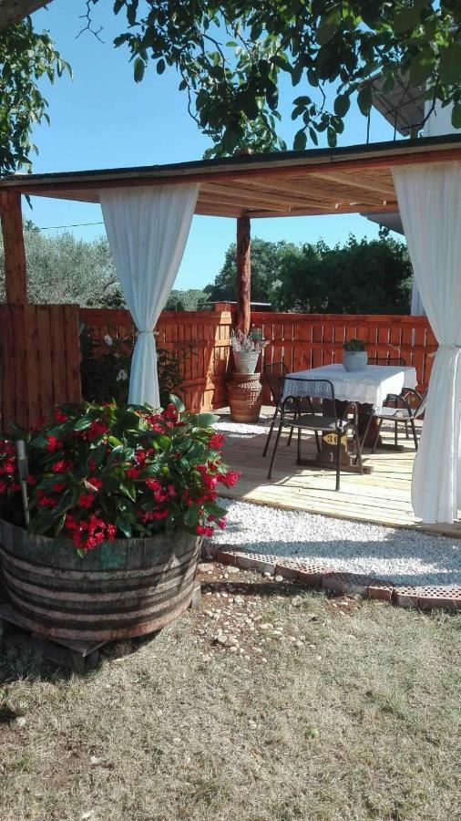 Apartman Anastazija Rovigno Esterno foto