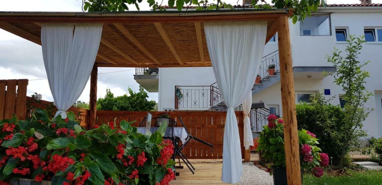 Apartman Anastazija Rovigno Esterno foto