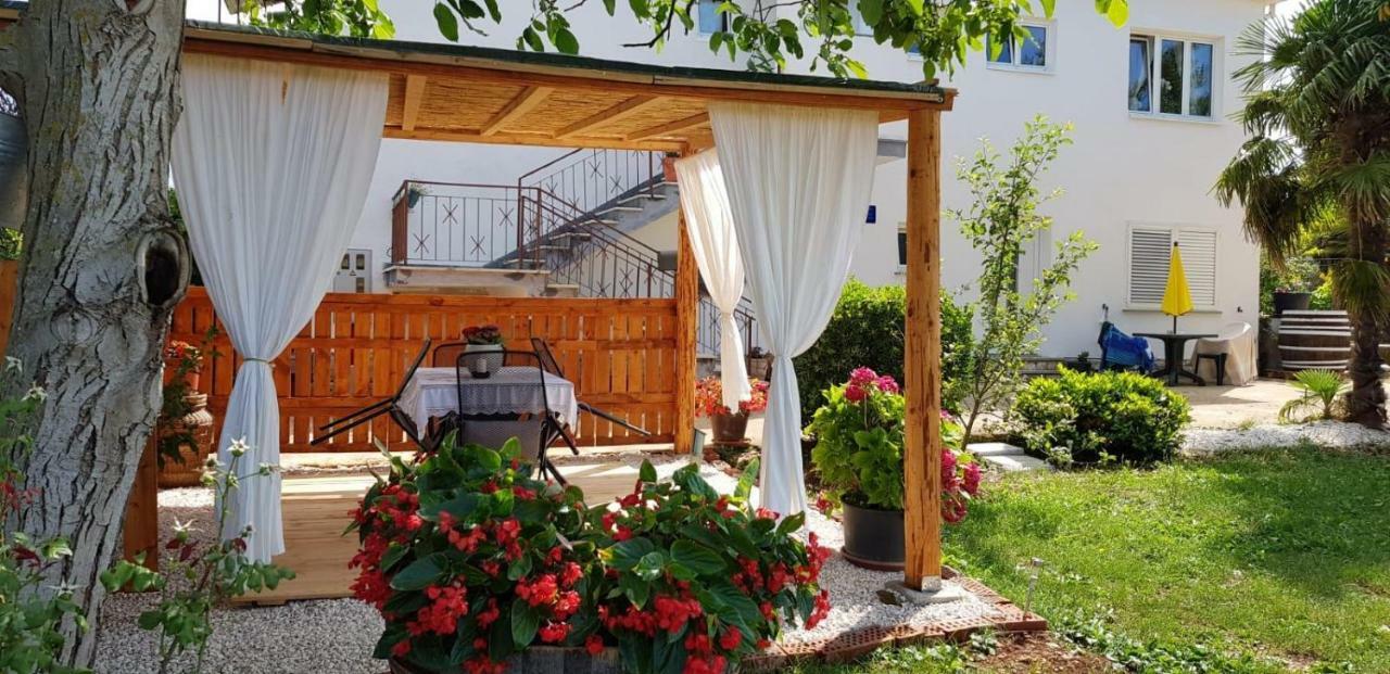 Apartman Anastazija Rovigno Esterno foto